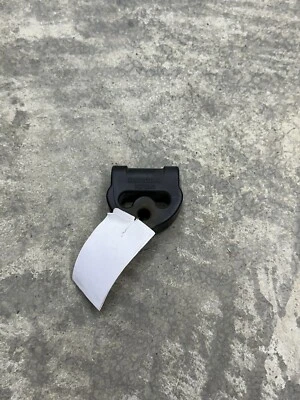 Conjunto de unidad de goma de montaje de buje de suspensión de tubo de escape 16-20 OEM Honda HRV HR-V  Foto 1 de 4