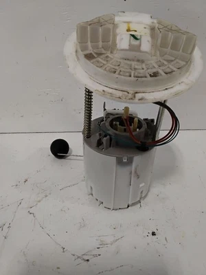 Conjunto de bomba de combustible para conductor montado en tanque de combustible para 05-16 300 3565275 Foto 1 de 4