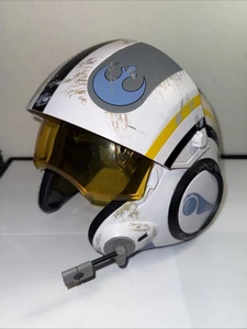 Disney Parks Star Wars Galaxy's Edge White Poe X-Wing Pilot Helmet W/Sounds EUC! - Picture 1 of 3