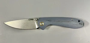 CJRB Feldspar J1912 Liner Lock grigio scala G10 D2 lama liscia stonewashed - Foto 1 di 12