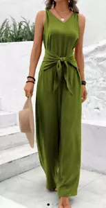 New WOMEN'S OLIVE GREEN JUMPSUIT Size 12/XL - Picture 1 of 4