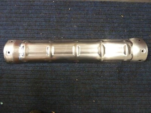 GENUINE KIA SPORTAGE BRAND NEW EXHAUST HEAT PROTECTOR 2014 ON. 287703U000. - Picture 1 of 5