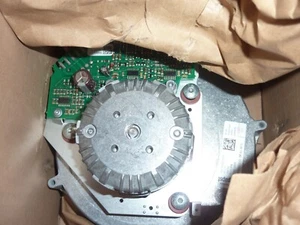 Ventilador EBMPabst RG130/0800-3612-01111 AWB GLOW Worm Saunier Duval A000037255 - Imagen 1 de 4
