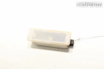 BMW 535I F10 2009-2016 panel de puerta tablero interior luz de cortesía lámpara Hella OEM Foto 1 de 4