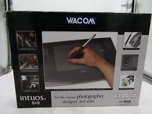 Wacom Intuos 3 6"x 8" Graphics Tablet with Pen and Mouse - Picture 1 of 2