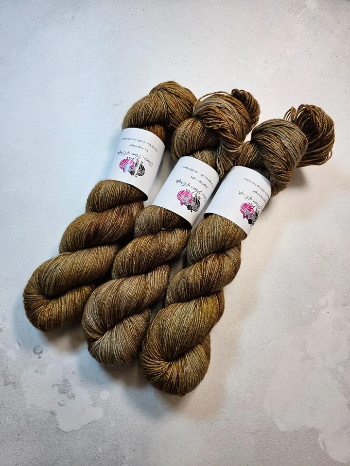 Sw Merino Yak Nylon Garn, 4-ply, Griffweise Gewicht, 100g, Toffee Nieselregen - Bild 1 von 4
