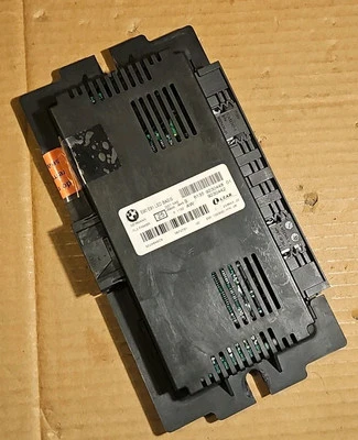BMW 3 SERIES E90 E91 LIGHT CONTROL MODULE IN WORKING ORDER 6135-9230448 - Image 1 of 4