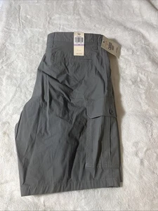 NWT Mens Dockers Cargo Shorts Classic Gray Khaki Sz. 38 MSRP $50 NWT - Picture 1 of 6