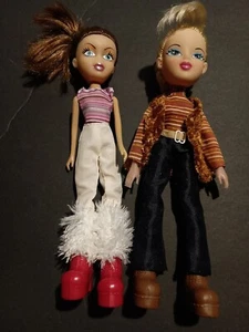 2 Dolls(Unbranded) With Clothing & Boots - Picture 1 of 8