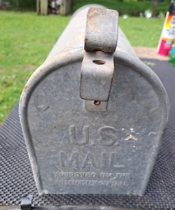 Vintage Akron Metal Sales Rural Galvanized Farmhouse Mailbox Heavy - Picture 1 of 10