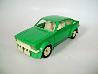 Opel Kadett GT/E raro modelo de coche de rally escala 1/24 Bburago remake URSS Tbilisi Foto 1 de 4