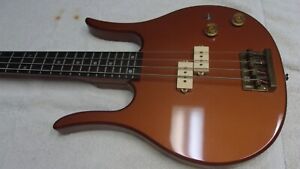 Almost Mint Vintage 70's Hondo II Longhorn Professional (Danelectro) Bass w/Case