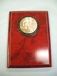 SPUR Trophäe 5 x 7 Rubin Plakette Silber Metall weibliche Läufer - Bild 1 von 1