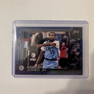 2025-26 Topps #148 Derrick Jones Jr. Topps Basketball Team Color Border SSP #148 - Image 1 of 2