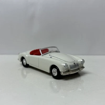 1961 61 MG MGA 1500 Twin Cam Collectible 1/64 Scale Diecast Diorama Model - Image 1 of 4