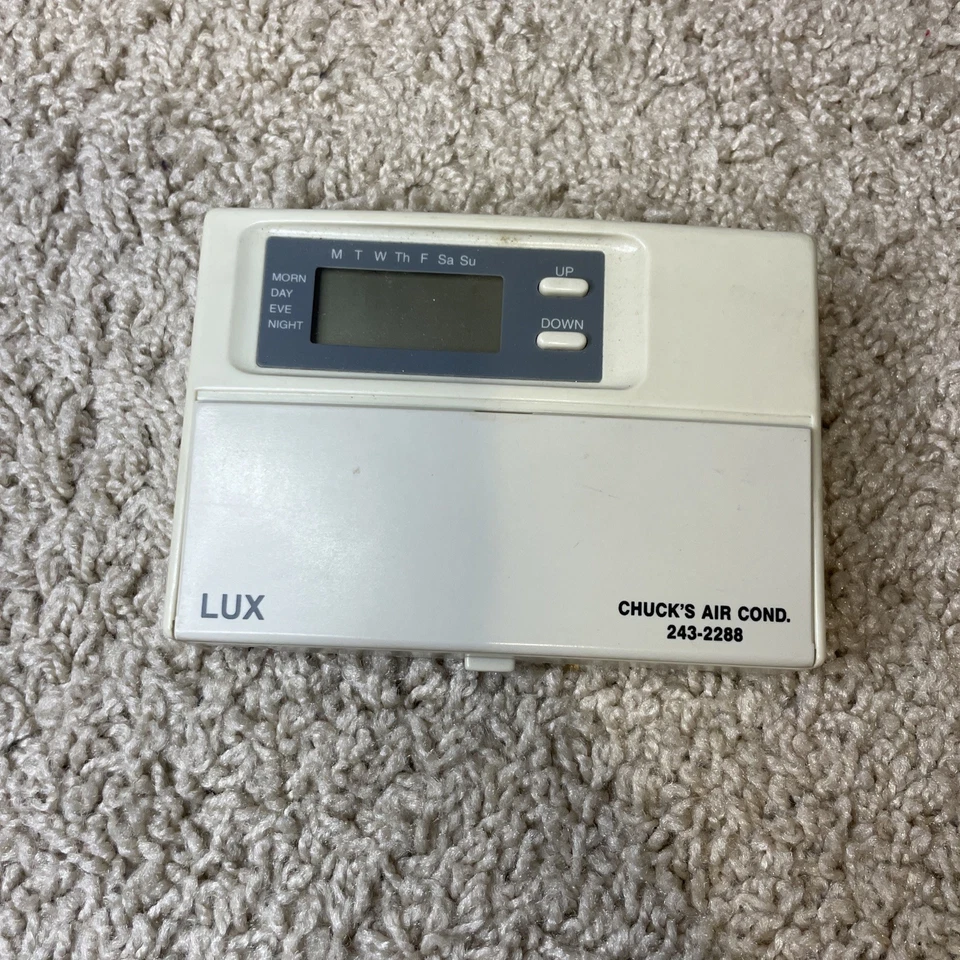 Lux TX500 Smart Temp Programmable Thermostat - UNTESTED - FOR PARTS - Image 1 of 4