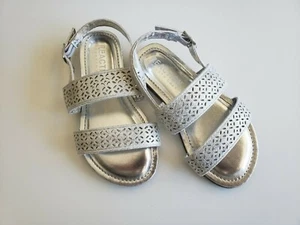 Kenneth Cole Reaction Silver Sandals Kiera Celine-T Sz 8M Little Girls Age 2-4 - Picture 1 of 7