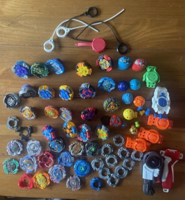 ENORME Lote de Tops Beyblade Burst Rise Arena Metal Masters Fusion HASBRO Foto 1 de 4