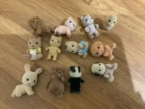 Sylvanian families calico mixed selection of 12 baby figures no clothes but cute - Picture 1 of 7