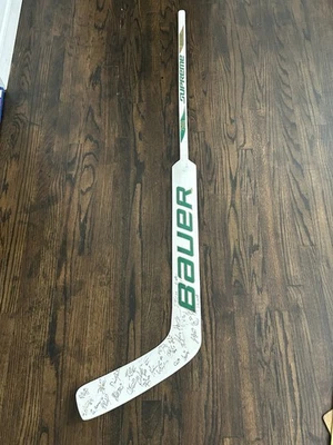 Palo de portero de hockey firmado por el Campeonato Nacional de la NCAA 2014 Union College NY Foto 1 de 4