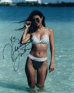 Victoria Justice autographed 8x10 Picture Photo signed Pic with COA - Picture 1 of 1