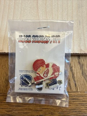 DETROIT RED WINGS SKATER JF Sports Lil' Sports Brat NHL Vintage Pin - Image 1 of 3