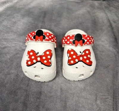Zueco Crocs Minnie Mouse Clásico Niño Pequeño Talla C4 Lunares Rojo Arco Disney Usado en Excelente Condición Foto 1 de 4
