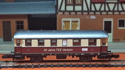 Z MÄRKLIN MINI-CLUB MUSÉE UNE VOITURE VOYAGEURS "REINGHOLD" 50 ANS de TRAFIC TEE - Photo 1/4