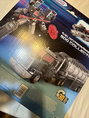 Hasbro Transformers Legacy Velocitron Speedia 500 Collection Universe Scourge - Image 1 of 2