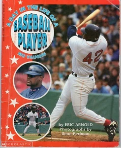 Libro BASEBALL (1996) "Un giorno nella vita di MO VAUGHAN" (Scolastico) (Arnold) - Foto 1 di 4
