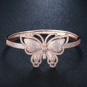 Romantischer versilberter weißer CZ Festzug großer Schmetterling runder großer weit offener Armreif - Bild 1 von 11