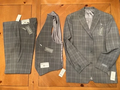 Michael Kors 40 R (34 W)   Grey plaids  - Classic Fit (Tailored Fit) Wool Blend - Image 1 of 4