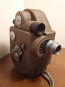 Vintage Revere Eight Model 88 Winding Movie Camera 8mm Film Parts or Repair - Picture 1 of 13