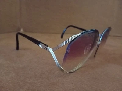 Vintage Christian Dior Oversized Butterfly Sunglasses 2250 49 Gold/Black Frame - Image 1 of 4