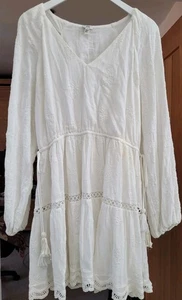 White crinkle fabric embroidered River Island Dress Size 14 - Picture 1 of 9
