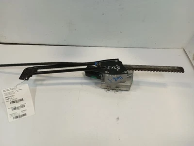 P8569310A ARMADA 2015 Liftgate Lid Motor Pull Down Actuator Type (11246408 - Image 1 of 4