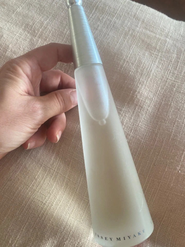 issey edt women's perfume - Image 1 of 1