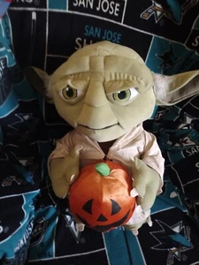 Disney Yoda Greeter Halloween Decoration Star Wars Figure Toy Pumpkin Plush Doll - Picture 1 of 6