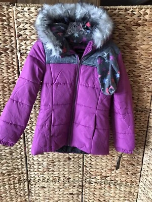 Nuevo con etiquetas Abrigo Niñas Talla L Con Capucha Forrada de Piel, Calentador de Orejas Gratis Foto 1 de 3