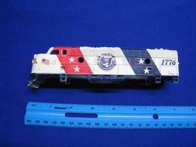 HO Scale Lifelike Spirit og 76 F7-A Shell - For Parts - Image 1 of 4