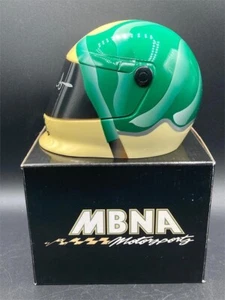 Réplica de casco MBNA 1:3 firmado por Terry Labonte - Imagen 1 de 7