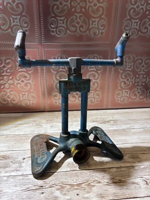 Vintage Sunbeam Rain King Model D Lawn Sprinkler Cast Iron, Blue Color - Изображение 1 из 4