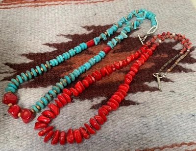 Two ethnic coral nuggets/Howlite bead necklaces/(g283-w3.5) - Image 1 of 2