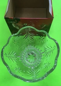 NIB MIKASA CHRISTMAS NIGHT CRYSTAL FOOTED BOWL - Picture 1 of 12