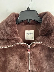 Abercrombie & Fitch Fuzzy Pullover Jacket Plush Half Zip Women’s Sz Medium Wine - Picture 1 of 9