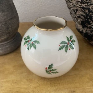 Vaso globo natalizio LENOX Holiday Holly & Berries bordo oro 24 carati avorio con scatola - Foto 1 di 11
