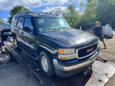 Conjunto parachoques trasero GMC YUKON 00 01 02 03 04 05 06 Foto 1 de 4