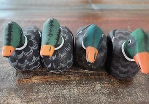Mallard Duck Painted Napkins Rings Set 4 Wooden Lightweight Retro MCM - Picture 1 of 11