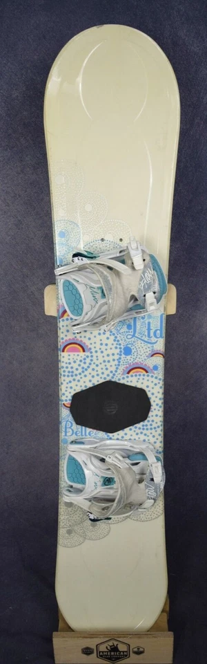 LTD BELLE SNOWBOARD TAMAÑO 145 CM CON FIJACIONES FLOW MEDIUM Foto 1 de 4