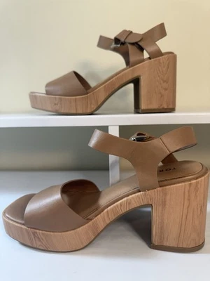 Torrid Platform Block Heel Sandal Tan Beige 7.5WW Open Toe Extra Cushion - Image 1 of 4